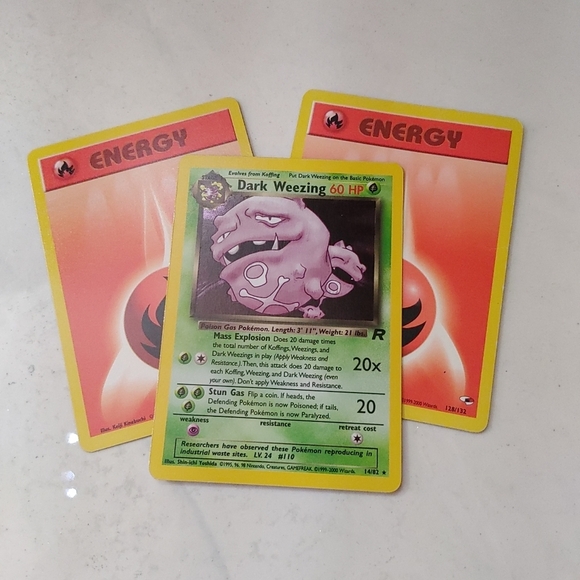 Pokemon Dark Weezing 14/82 Holo team rocket card - Picture 1 of 3